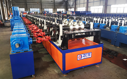 高速護欄板設(shè)備是危機關(guān)頭的救命稻草